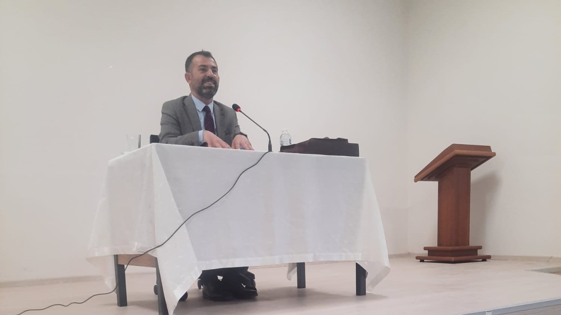 Eğitimci Yazar Mustafa Sönmez'i Misafir Ettik